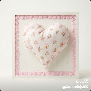 Charming Floral Heart Wall Art with Pink Accents